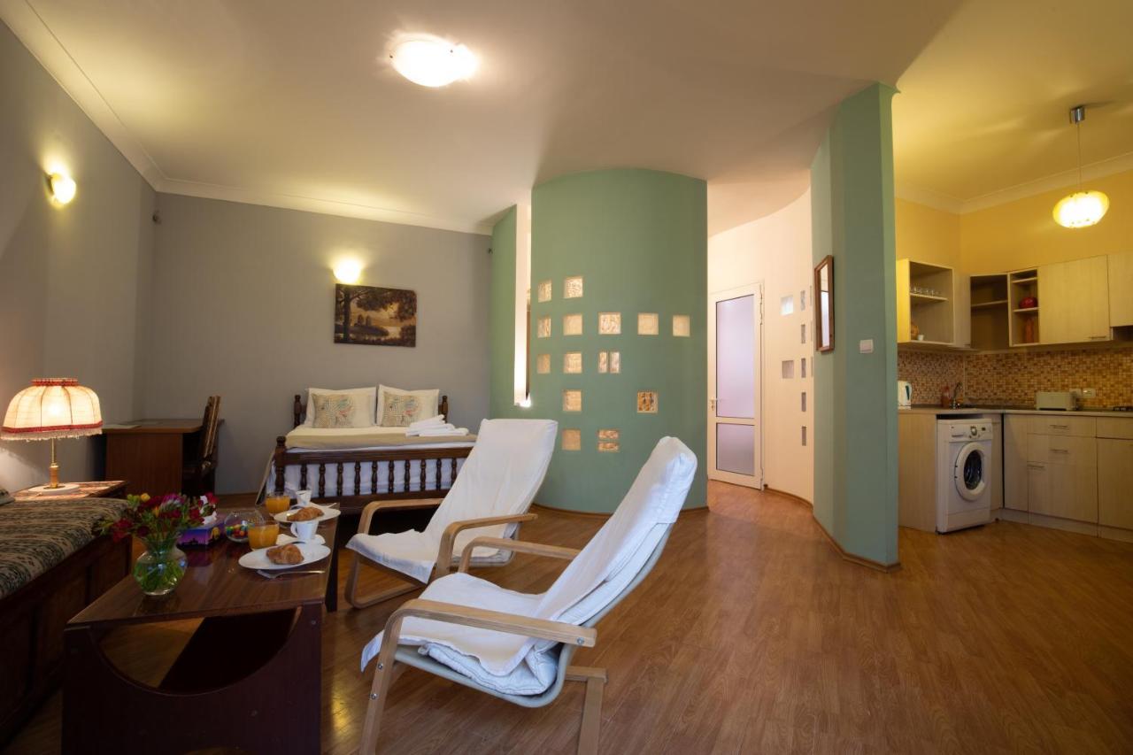 Ris Central Apartments Erévan Extérieur photo
